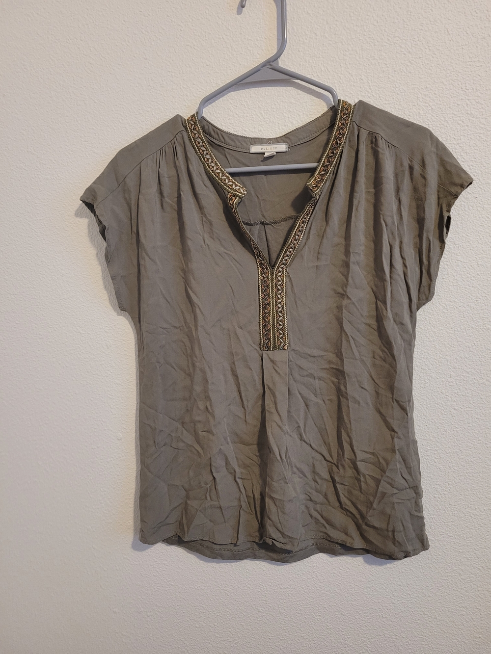 Pleione Olive Embroidered V-Neck Cap Sleeve Blouse #243